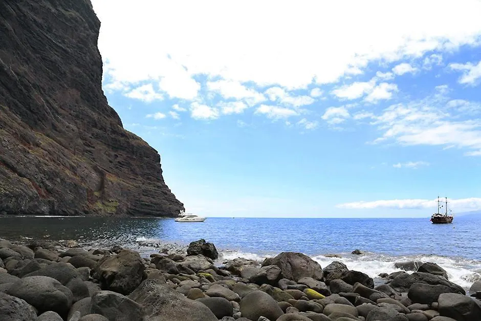 Apartment Los Gigantes, Front Line, Cute 2 Bedrooms Free Wifi Santiago del Teide